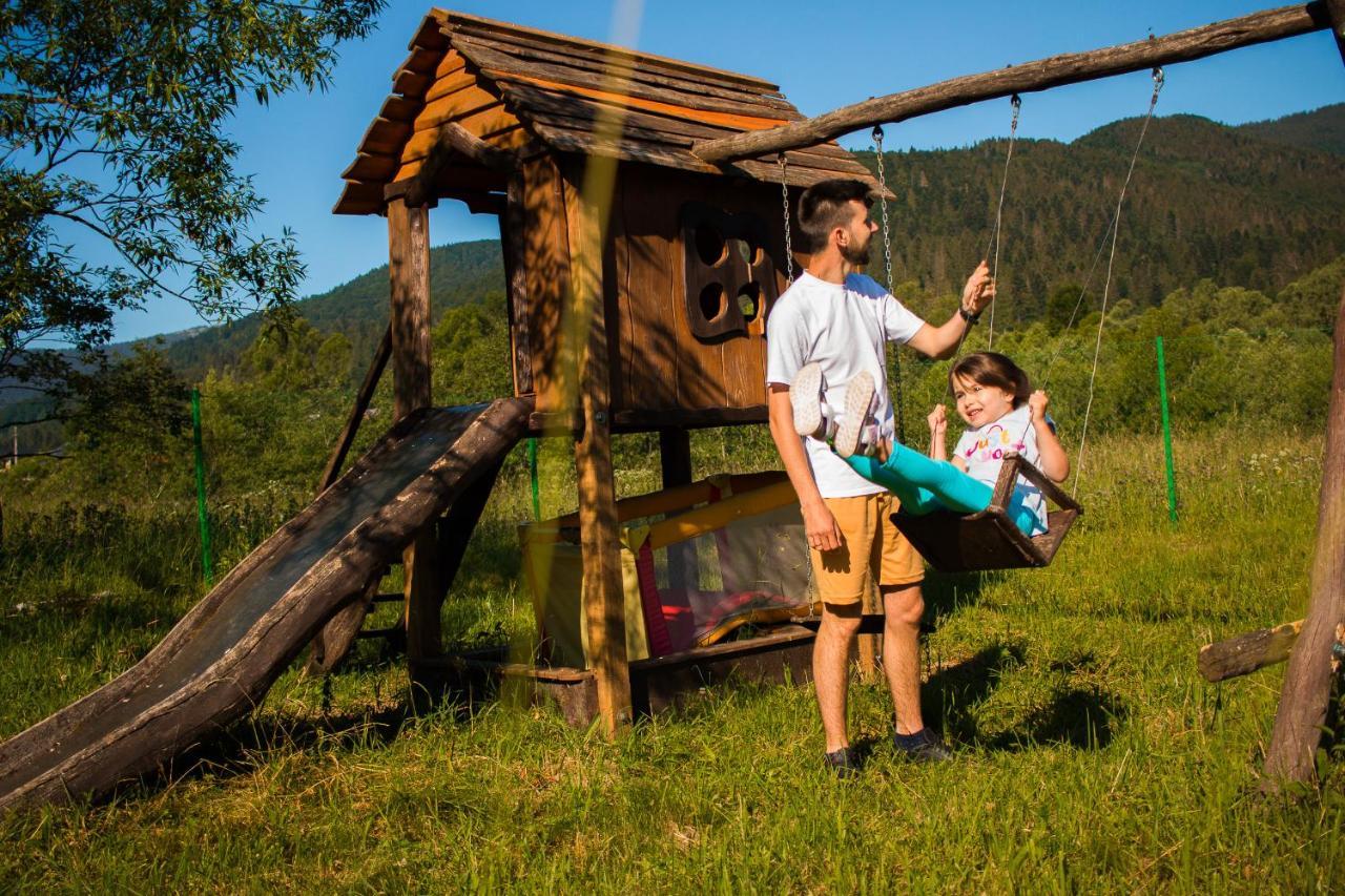 Mountains Hut Villa Mykulychyn Bagian luar foto